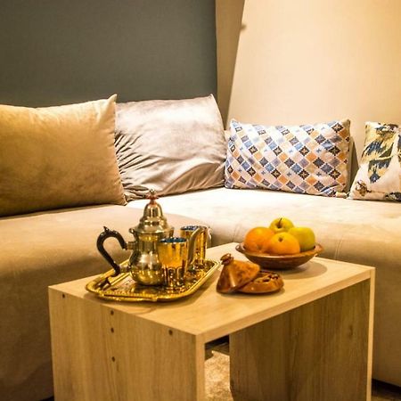 Beau Studio, Cozy, Quartier Vivant, Proche De Tous Apartment Oujda Bagian luar foto