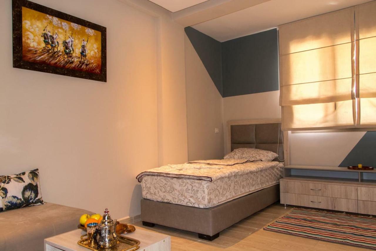 Beau Studio, Cozy, Quartier Vivant, Proche De Tous Apartment Oujda Bagian luar foto